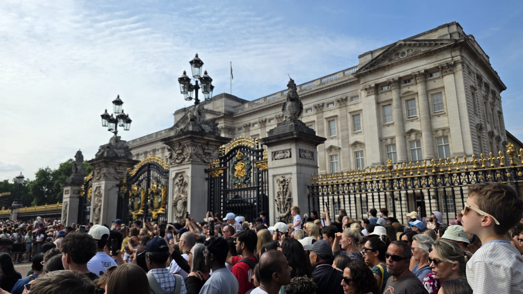 instagram post London calling ...Ende 