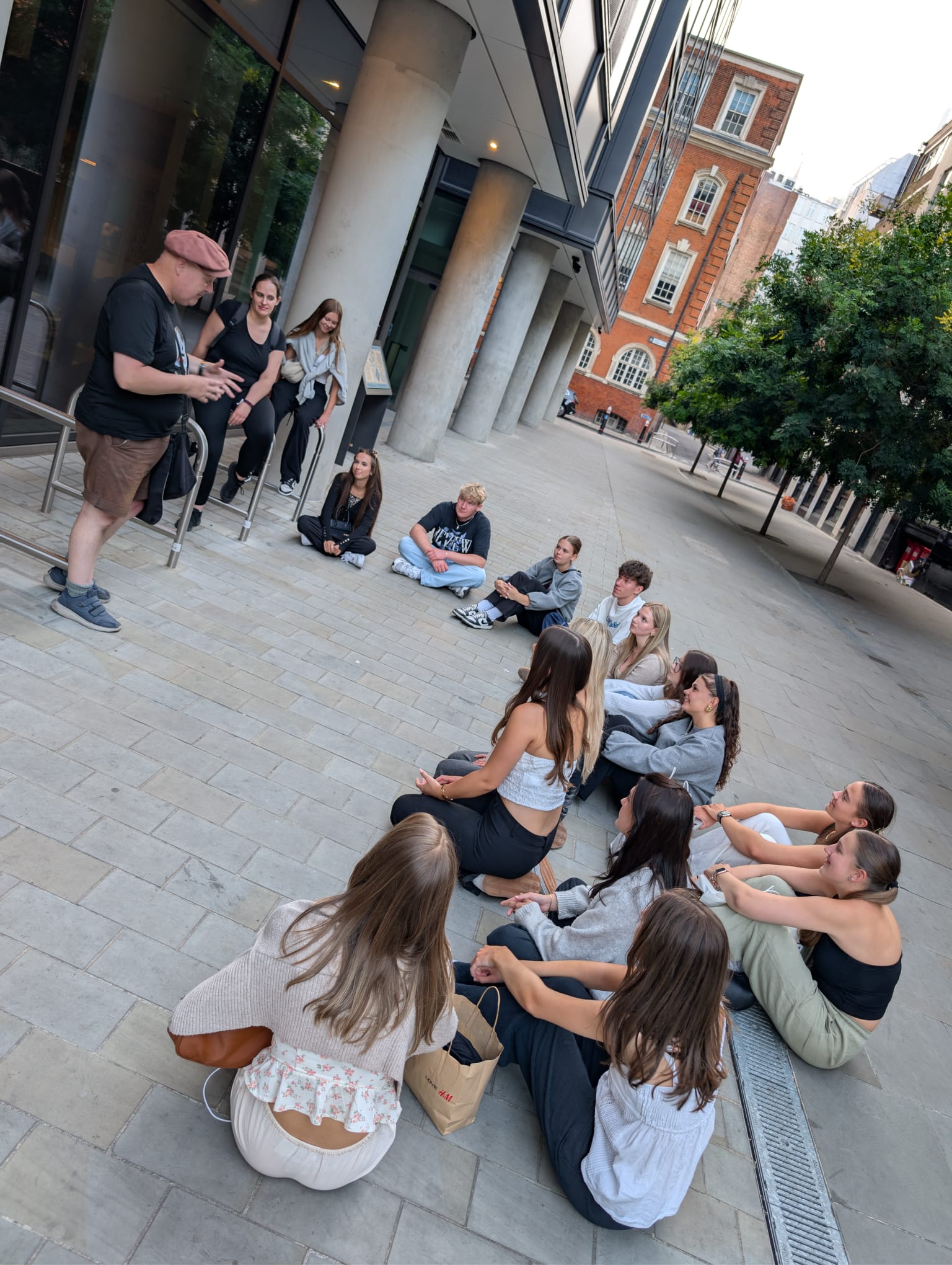instagram post London calling ...Ende 