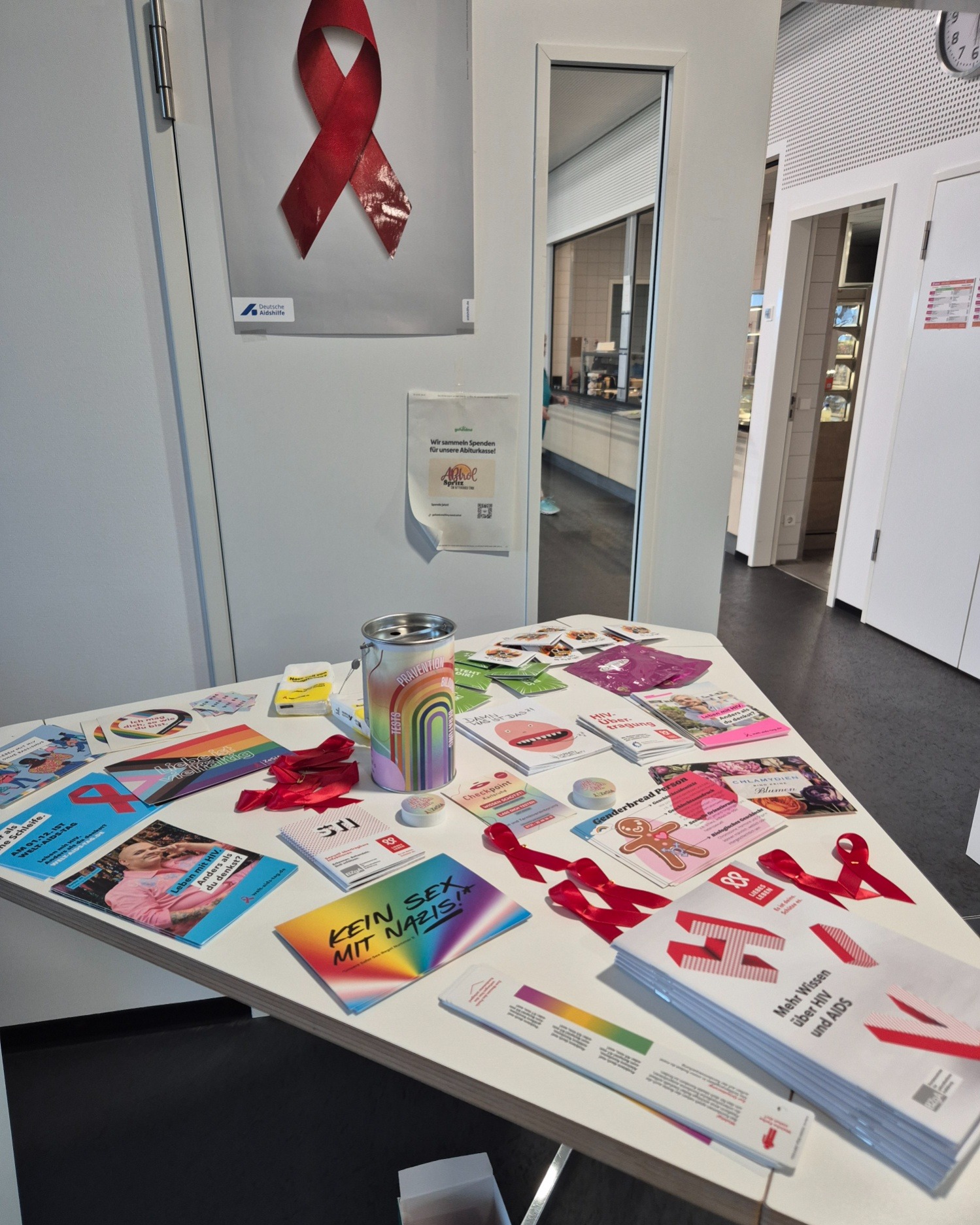 instagram post Red Ribbon-Sammelaktion

