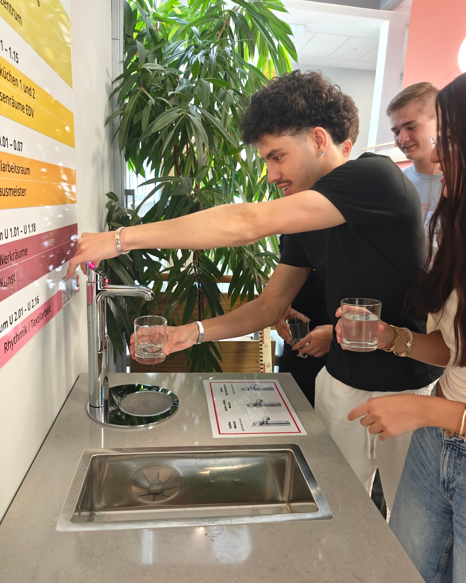 instagram post Neu an unserer Schule: Tr