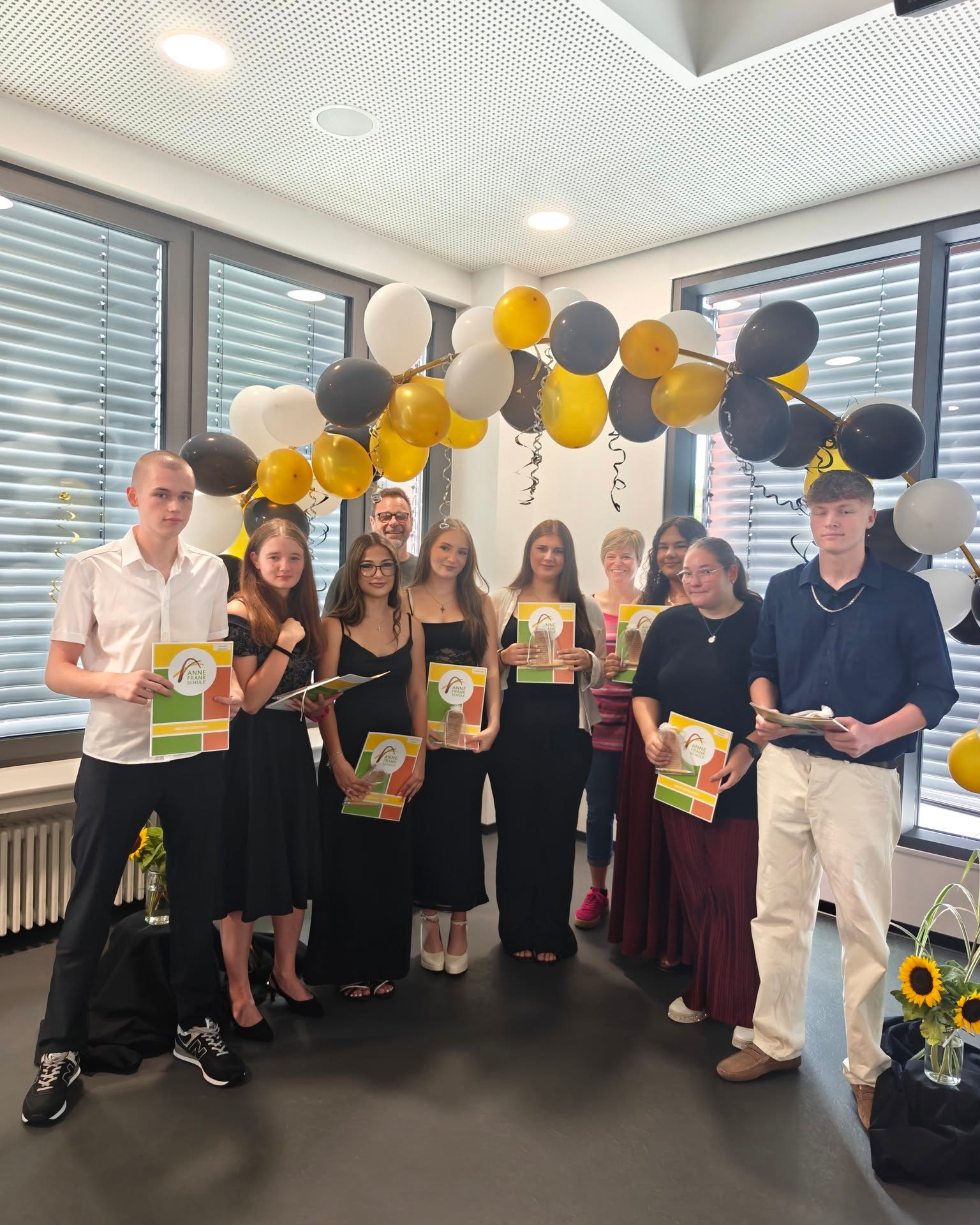 instagram post 🎓 Geschafft! Abschlussfei