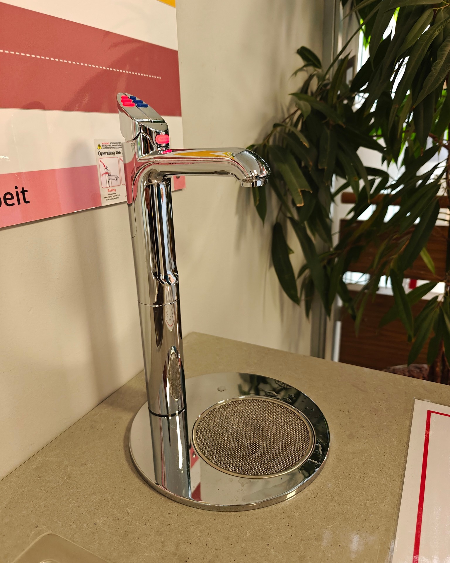 instagram post Neu an unserer Schule: Tr