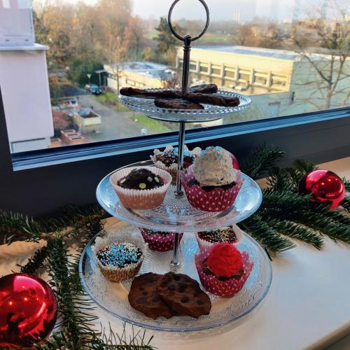 TdoT - Etagere mit Leckereien