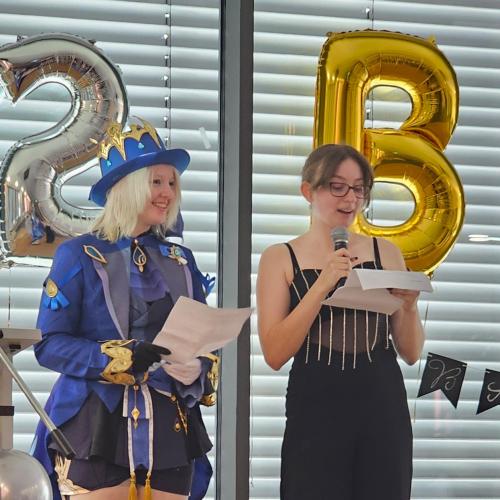 Zeugnisübergabe der Zweijährigen Berufsfachschule