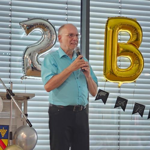 Zeugnisübergabe der Zweijährigen Berufsfachschule