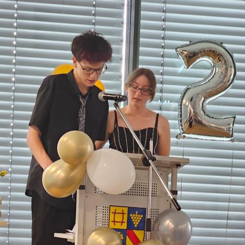 Zeugnisübergabe der Zweijährigen Berufsfachschule