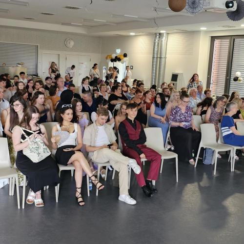 Zeugnisübergabe der Zweijährigen Berufsfachschule