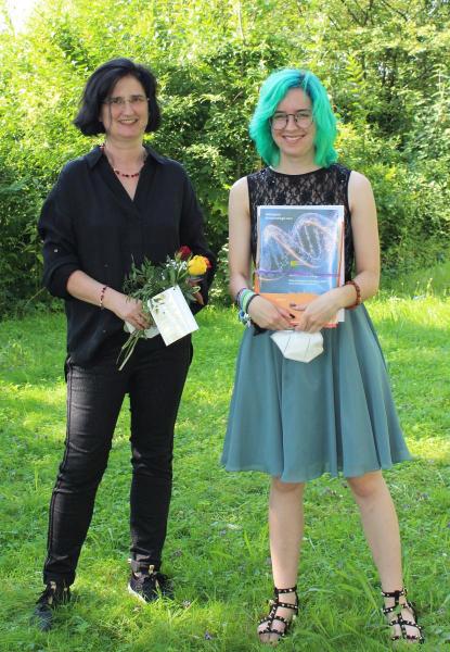 Preisträgerin Jessica Rothenberger mit Tutorin Huth
