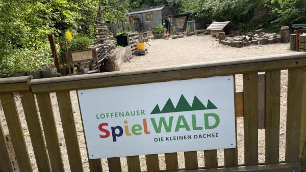 Schild am Tor des Waldkindergartens